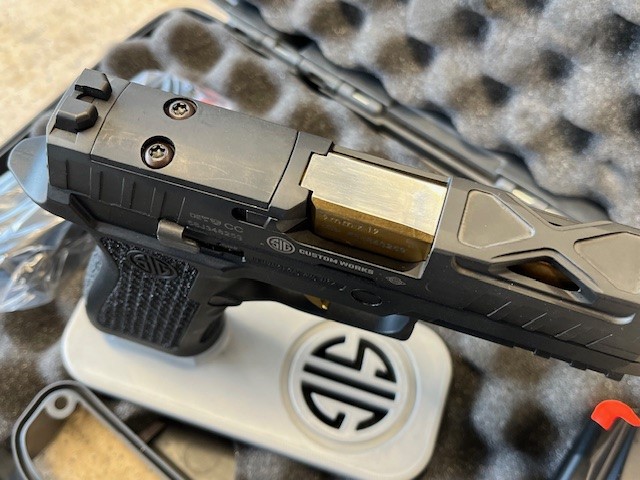 SIG SAUER P320 XCarry Spectre Einzelstück