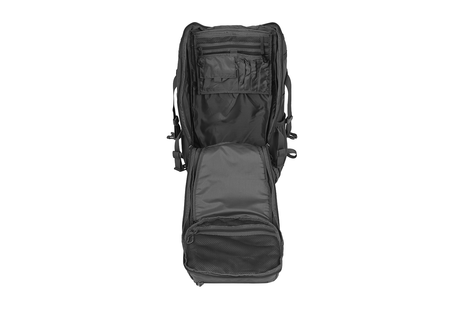 Offener schwarzer taktischer Rucksack mit Innenfächern, Netztaschen und Organizern für Ausrüstung auf weißem Hintergrund.
