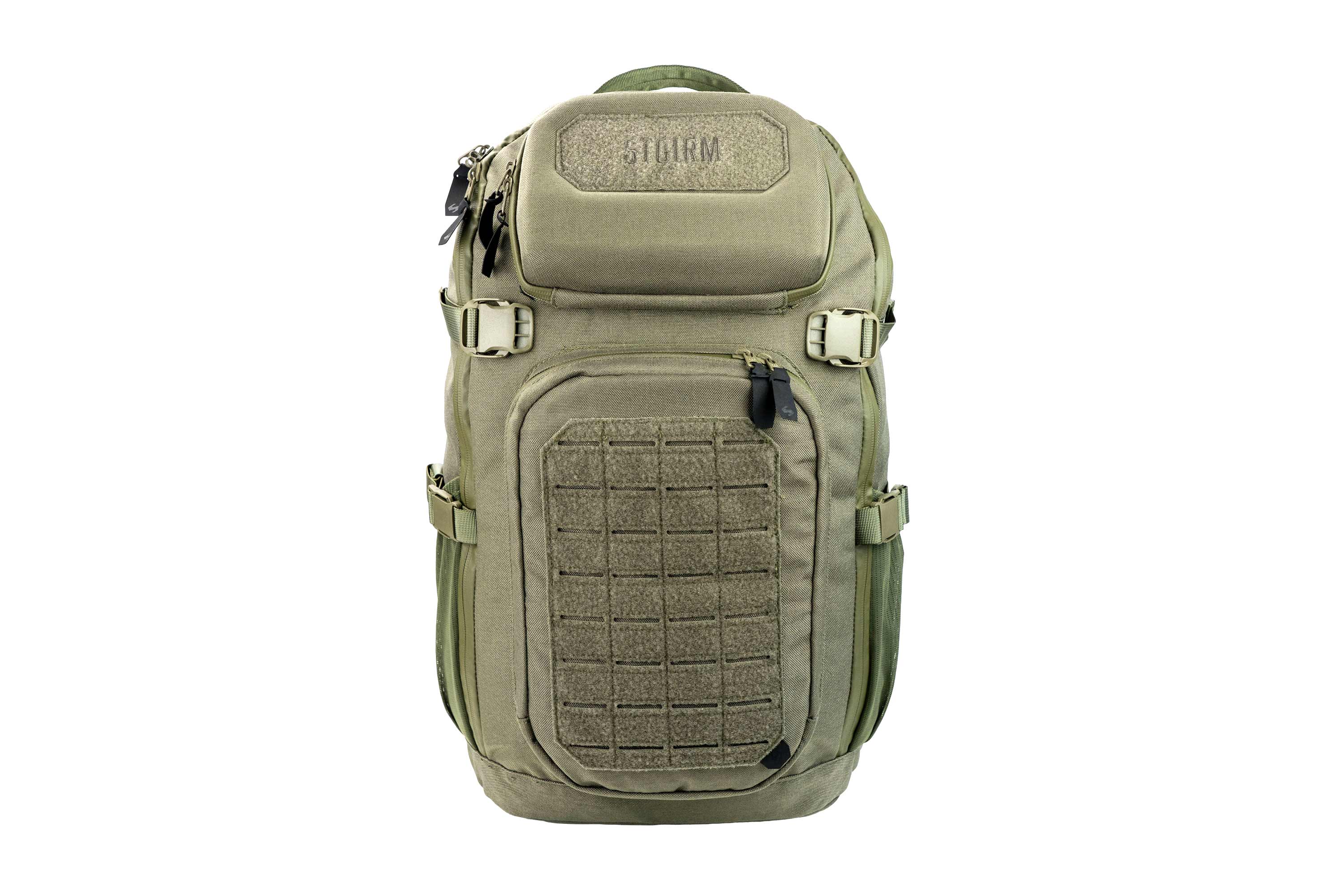 Olivgrüner taktischer Stoirm-Rucksack mit MOLLE-Einsatz vorne, mehreren Fächern und strapazierfähigem Nylonmaterial.