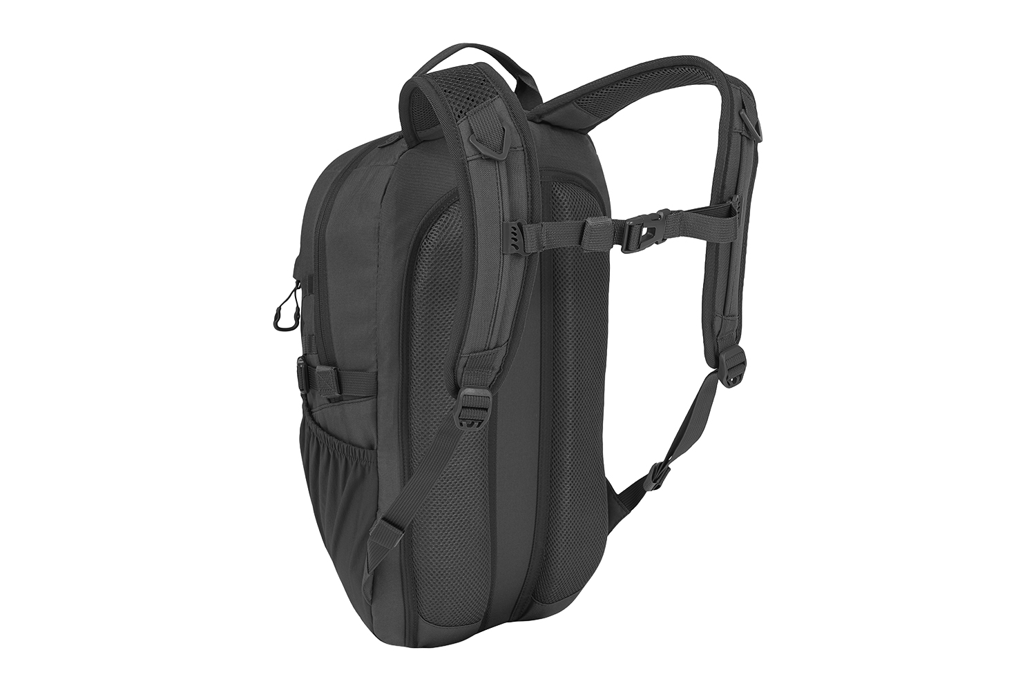 Schwarzer taktischer Rucksack mit gepolsterten Schultergurten, Netzrückwand und verstellbarem Brustgurt auf weißem Hintergrund.