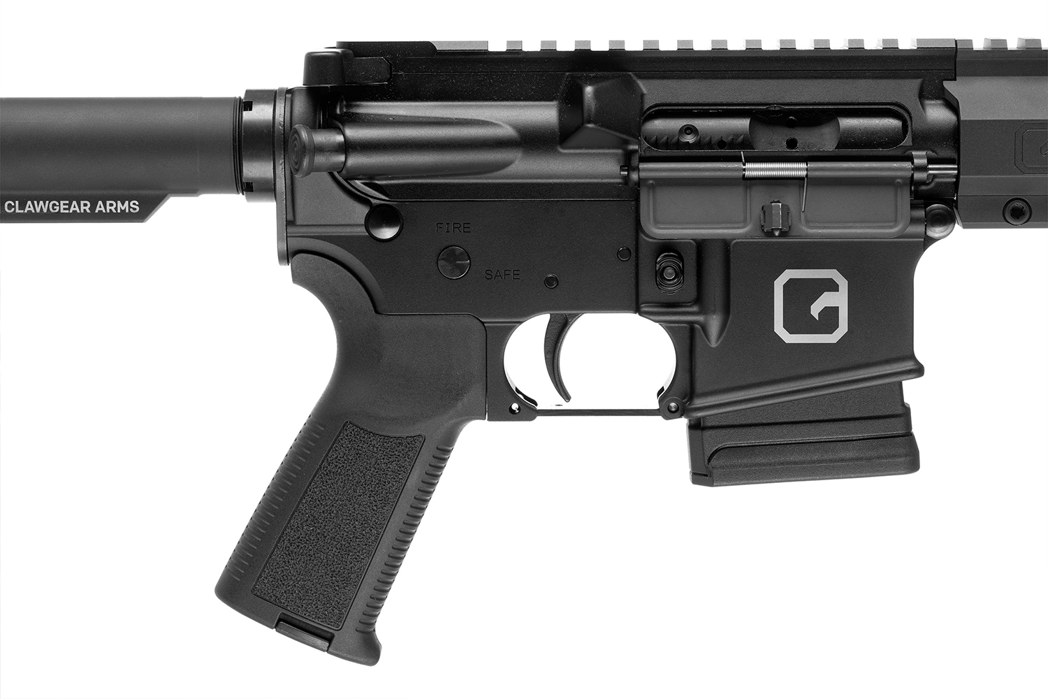 Clawgear Arms-Luftgewehr mit schwarzem Finish, Sicherheitswähler und strukturiertem Griff für verbesserte Kontrolle.