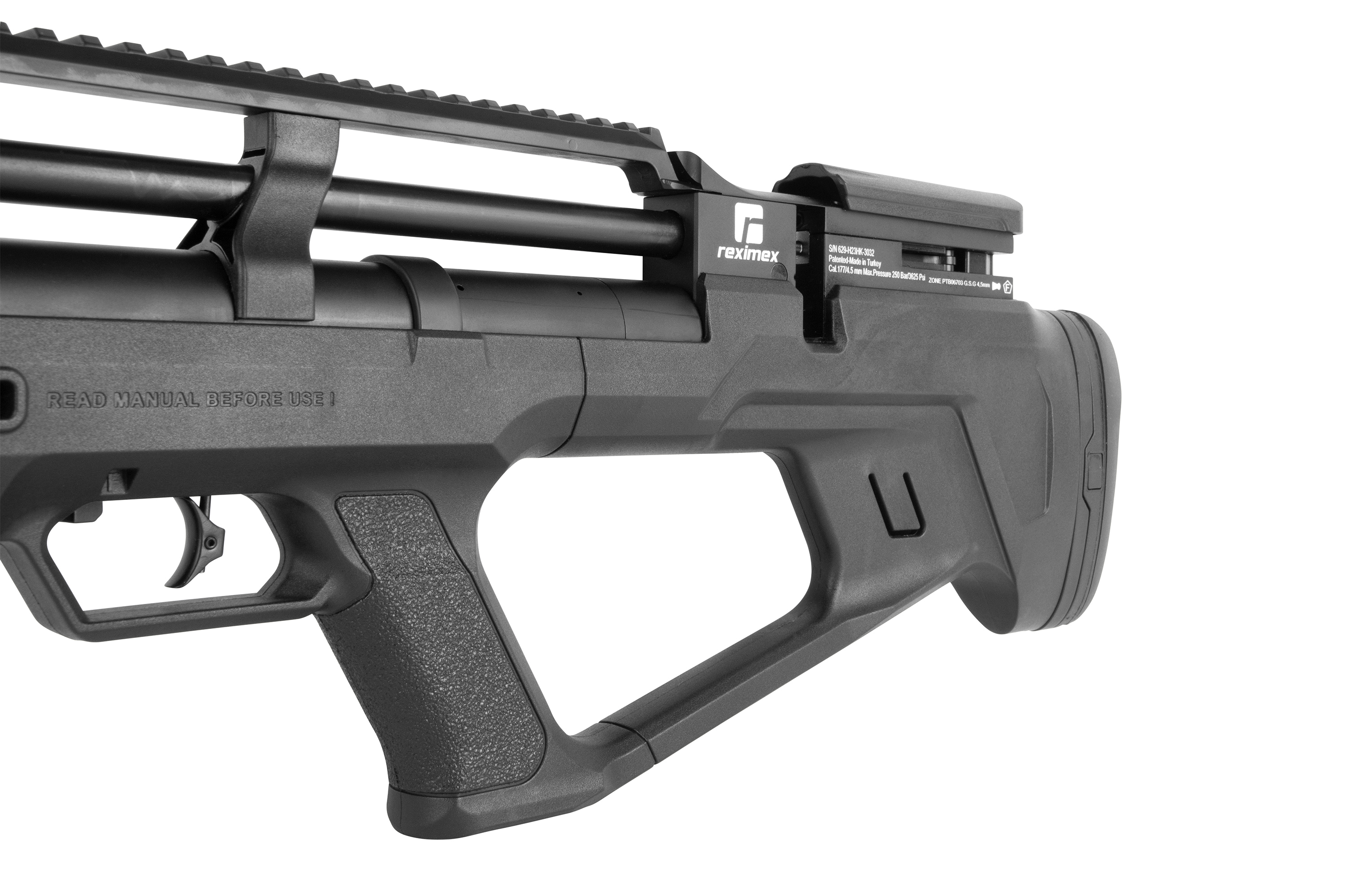 Reximex-Luftgewehr mit elegantem schwarzem Design, verstellbarem Schaft und integrierter Schiene für die Optik.