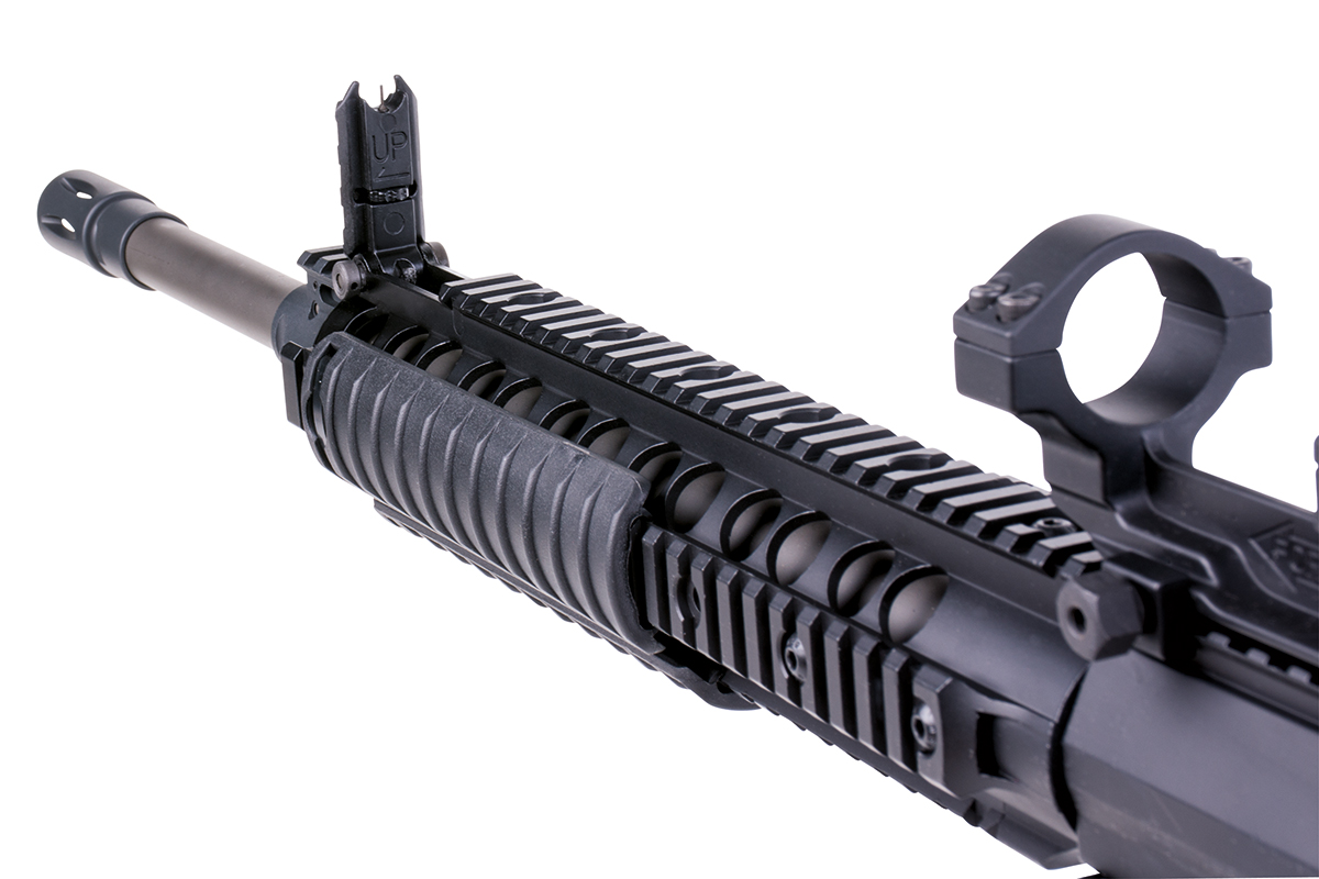 Schwarzer Gewehrhandschutz mit integrierter Picatinny-Schiene, Visier und Zielfernrohrhalterung für Luftgewehre und Schusswaffen.