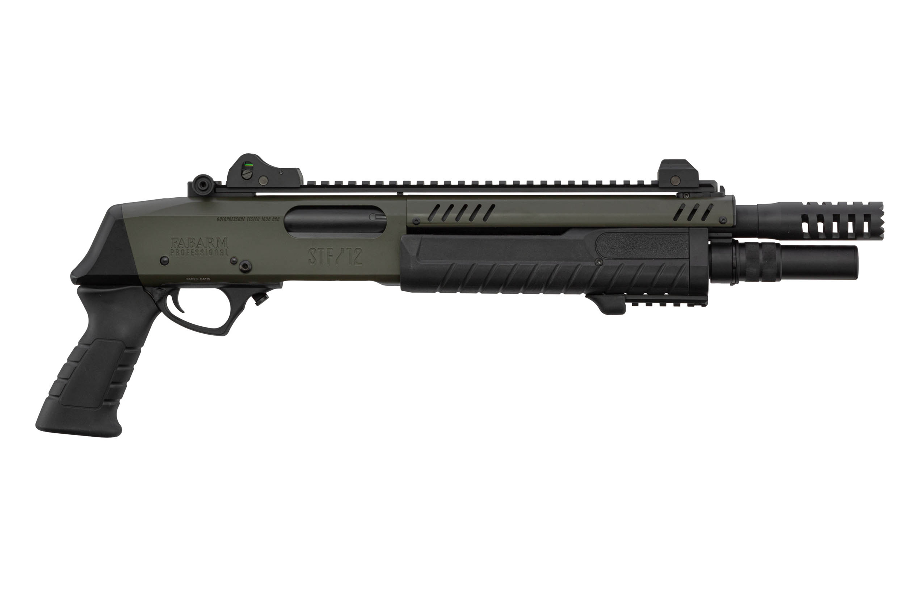 Taktische Schrotflinte Fabarm STF/12 in Olivgrün und Schwarz mit Pistolengriff, oberer Schiene und Mündungsbremsendesign.