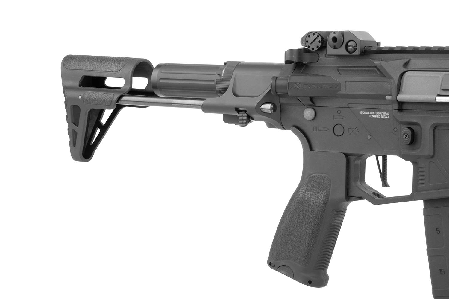 Nahaufnahme eines schwarzen Airsoft-Gewehrschafts und Pistolengriffs von Evolution International im modernen taktischen Design.