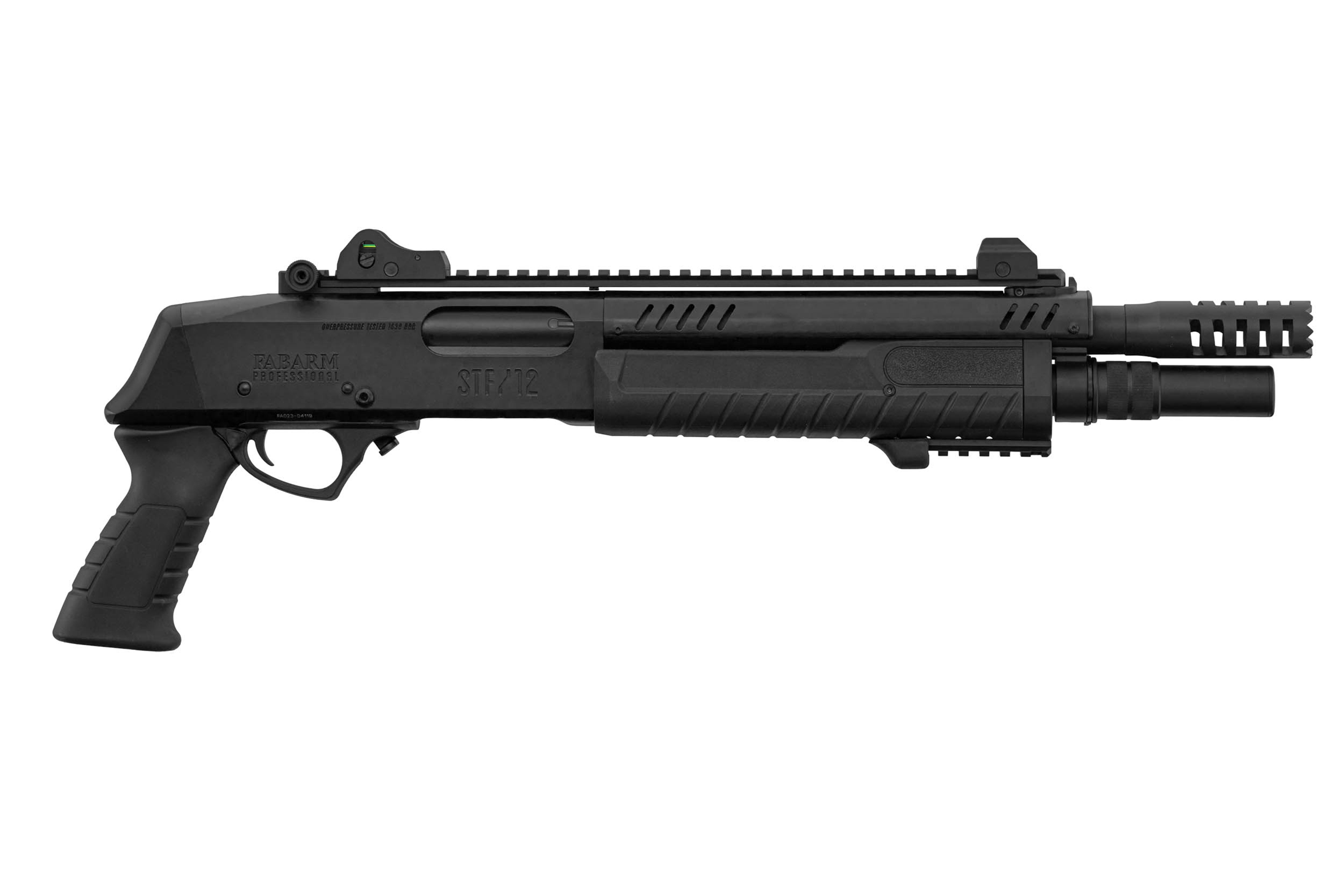 Schwarze taktische Airsoft-Schrotflinte Fabarm STF/12 mit Pistolengriff, Oberschiene und Mündungsbremse auf weißem Hintergrund.