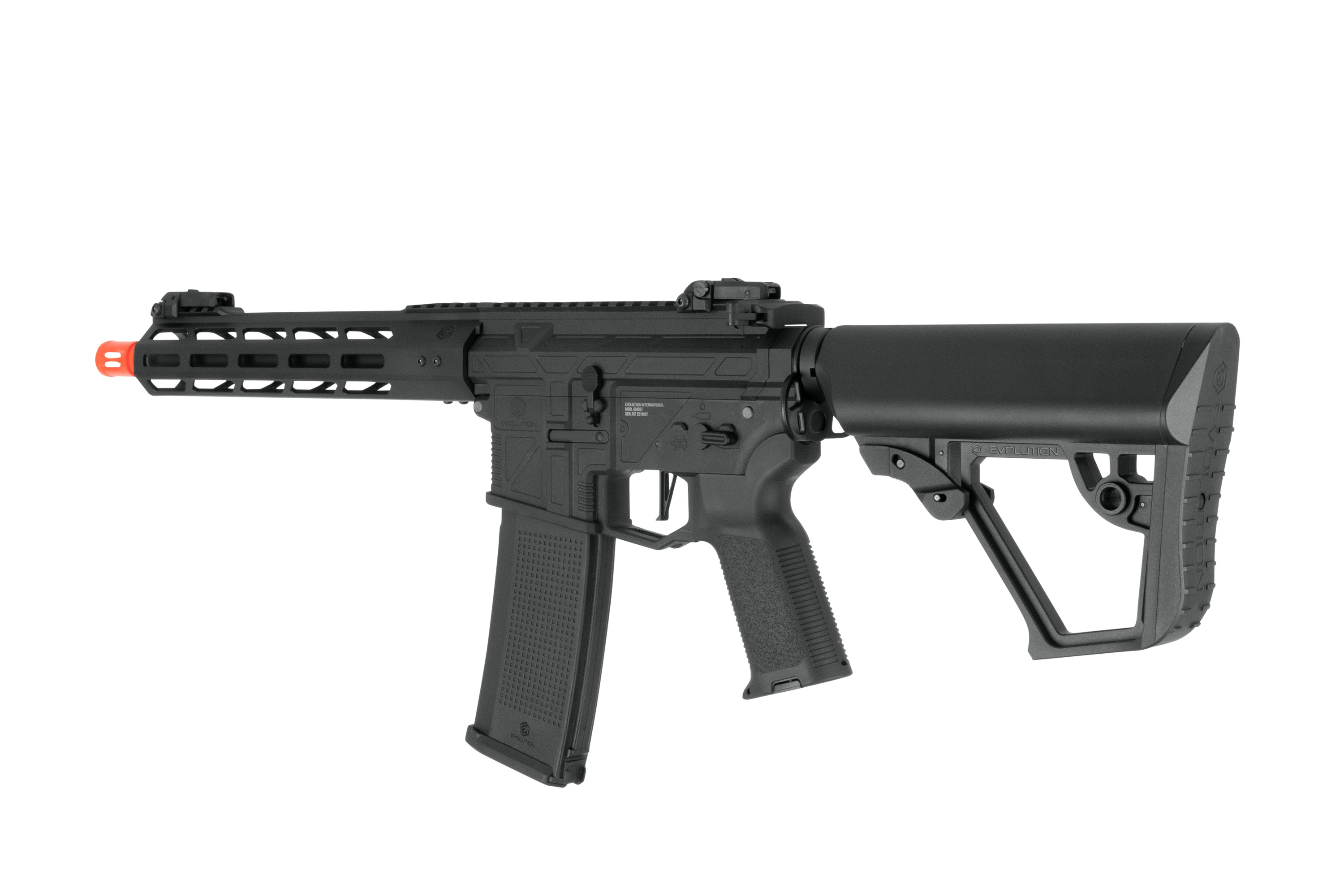Schwarzes Evolution Airsoft M4-Karabinergewehr mit M-LOK-Handschutz, verstellbarem Schaft und orangefarbener Spitze auf weißem Hintergrund.