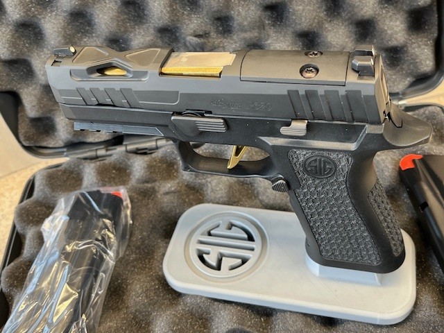 SIG SAUER P320 XCarry Spectre Einzelstück