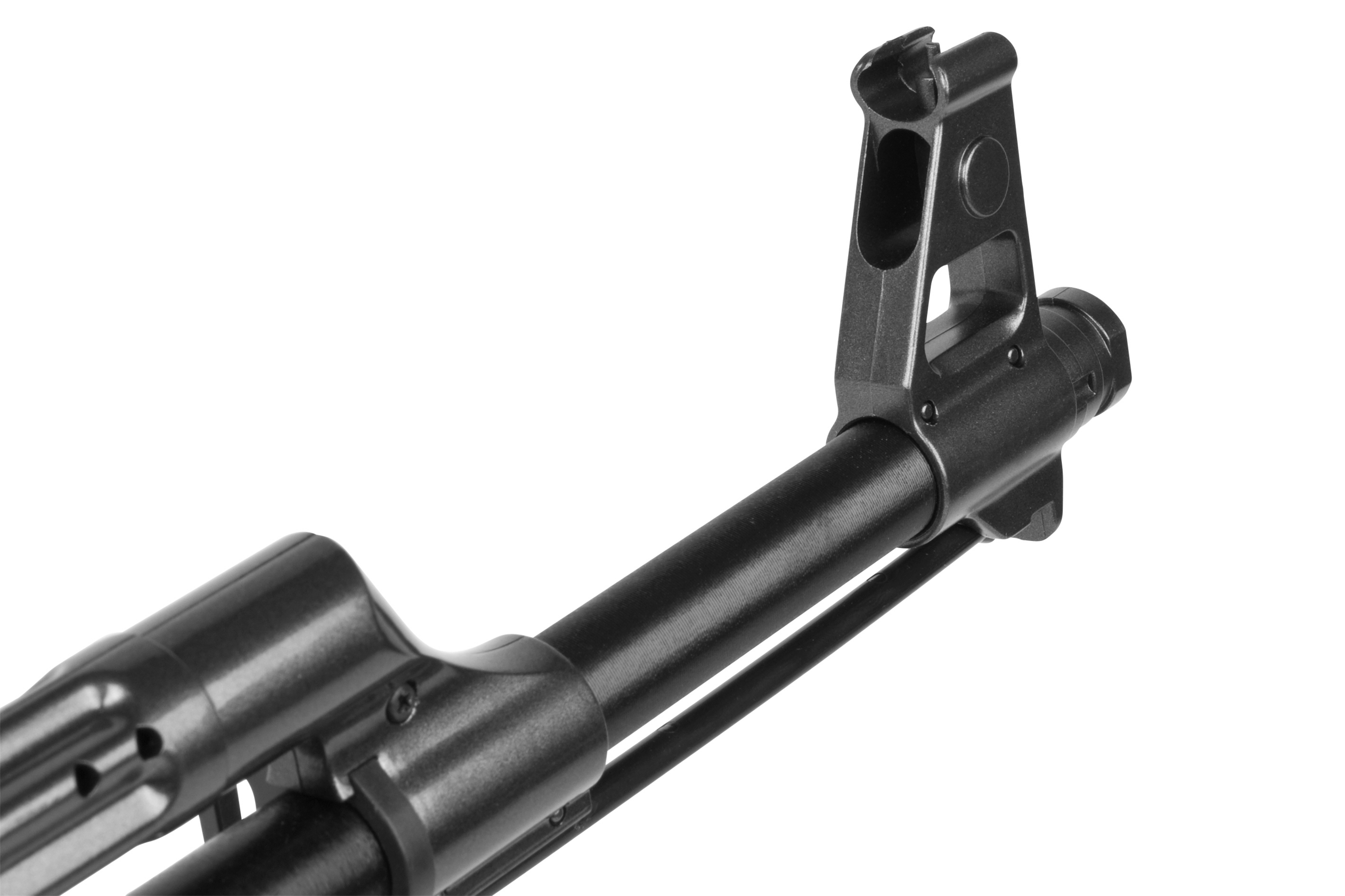 Nahaufnahme eines schwarzen Luftgewehrlaufs mit Korn und Montageschiene für die Optik.