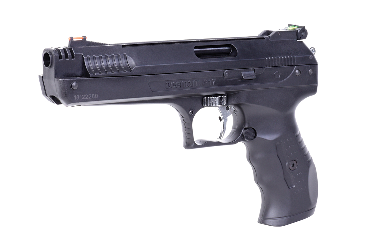 Schwarze Beeman P17-Luftpistole mit Glasfaservisier, ergonomischem Griff und silbernem Abzug auf weißem Hintergrund.