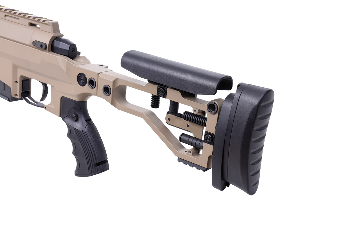 Hellbrauner modularer Gewehrschaft mit verstellbarer schwarzer Backe und Gummi-Schaftpolster sowie strukturiertem Pistolengriff.