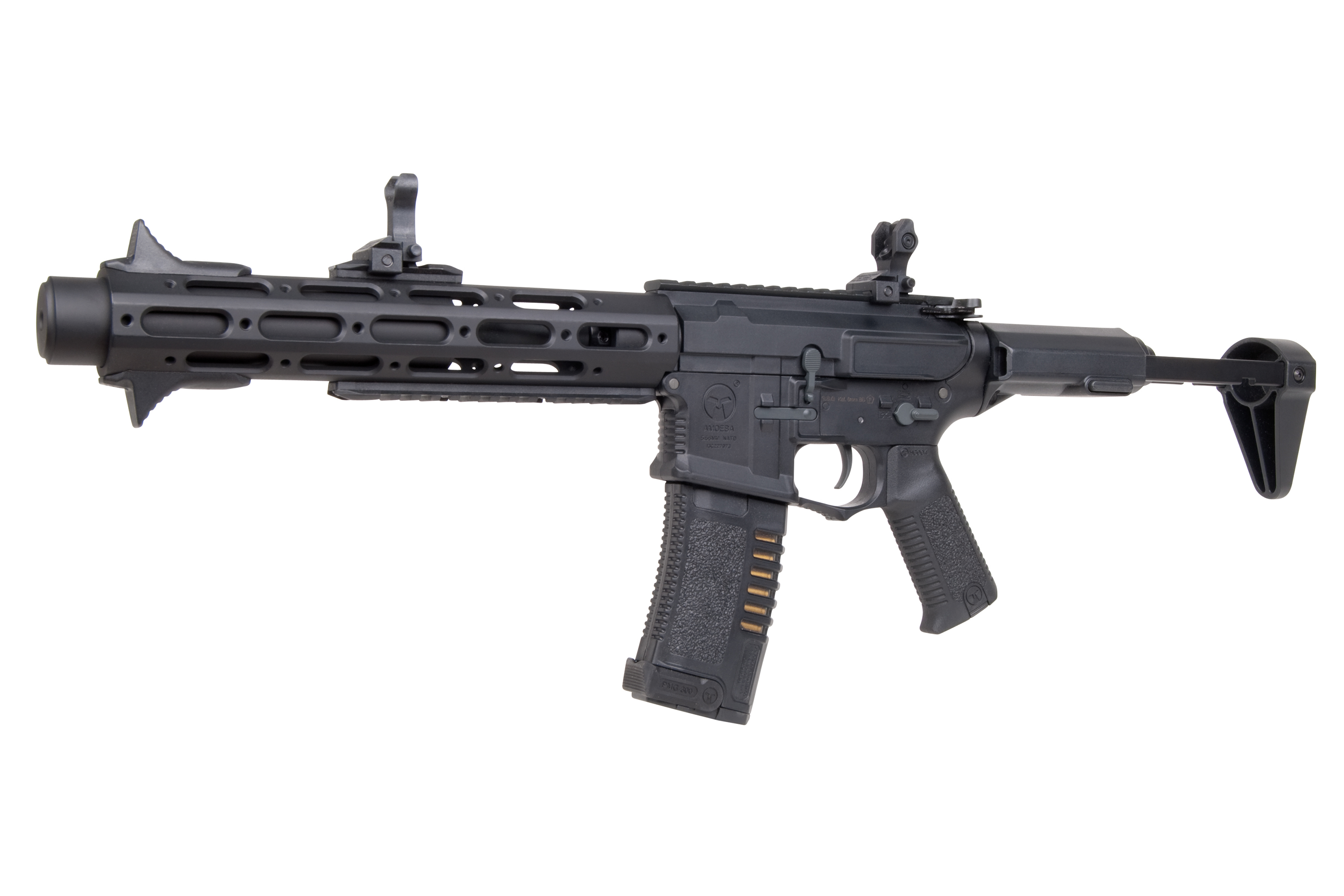 Schwarzes Amoeba AM-013 Honey Badger Airsoft-Gewehr mit verstellbarem Schaft, taktischem Handschutz und hochklappbarem Eisenvisier.