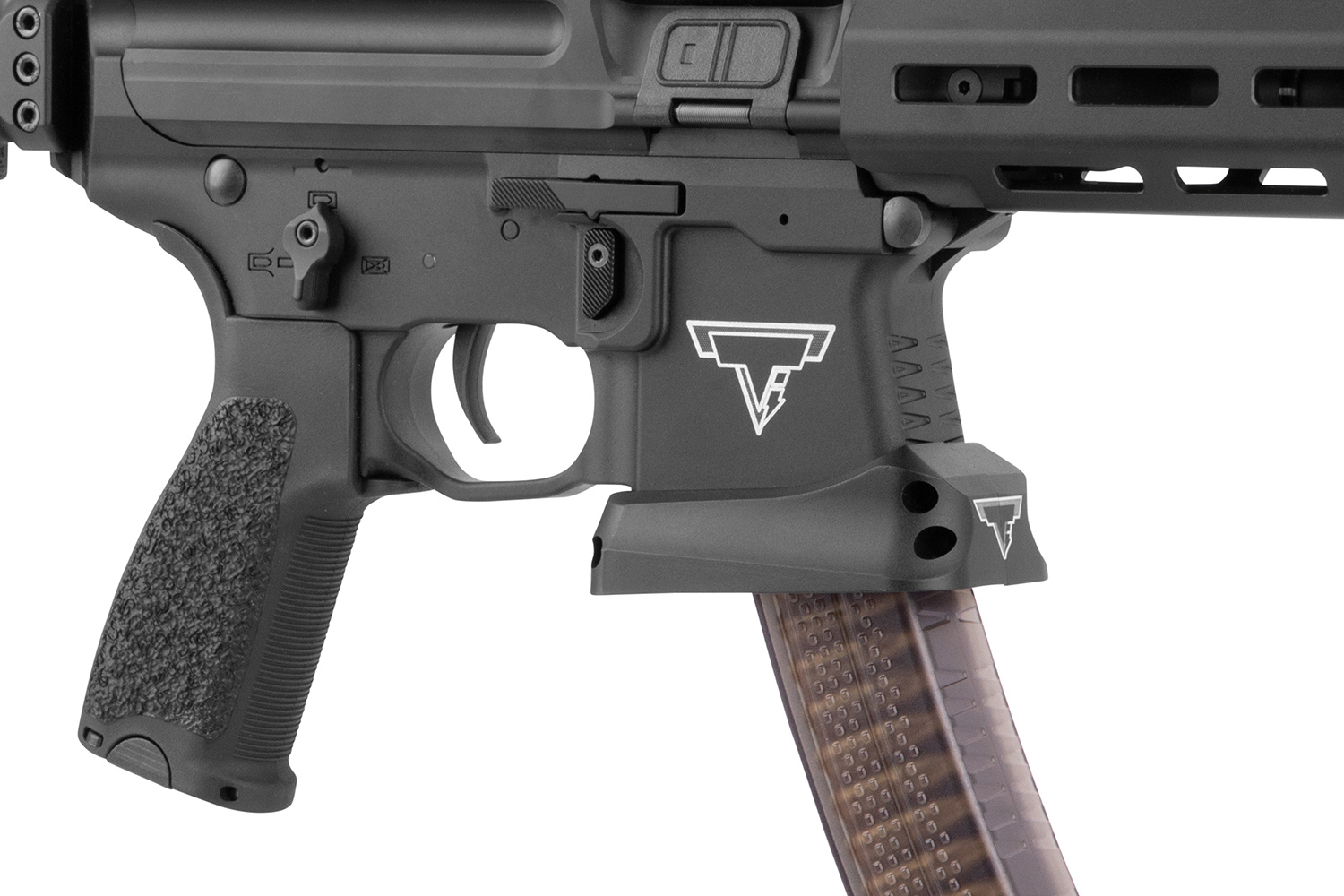 Schwarzes AR-15-Untergehäuse von Taran Tactical Innovations mit Magazinschacht und durchsichtigem Magazin für Airsoft-Gewehre.